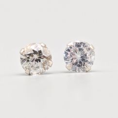 Aretes de plata con piedra blanca S925 0.52g 4mm