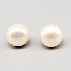 Aretes en Oro con Perlas 18K 3.59g 10mm
