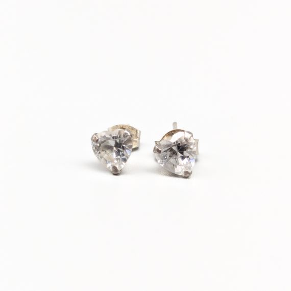 Aretes de plata con Piedras Corazones S925 1.05g 8mm