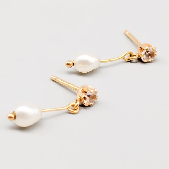 Aretes en Oro con Perlas Cultivadas 18K 1.02g 18mm