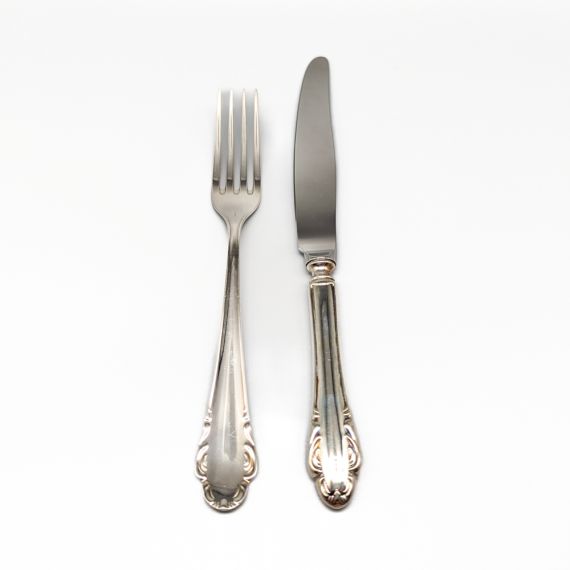 8 cuchillos y tenedores, Haga S830 750g 18,2cm